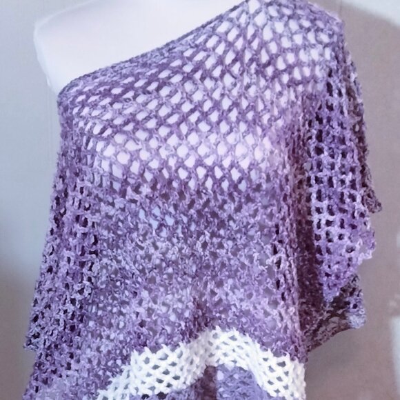 Lilac Summer Crochet Poncho - Picture 4 of 5